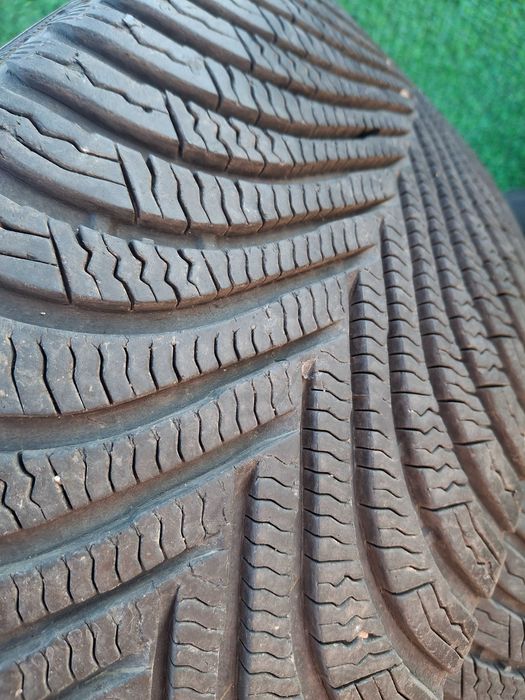4бр. зимни гуми 225/45/17 Michelin Alpin 5