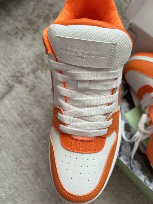 OFF-White Out Of Office