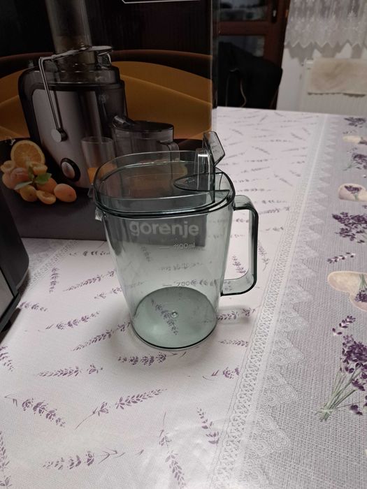 Storcător de fructe
