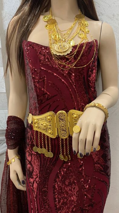 Бална / Рокля страплес с корсет / Имитация злато