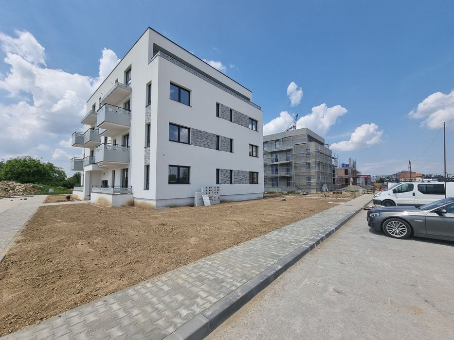 Proprietar vand apartament nou Micro 17