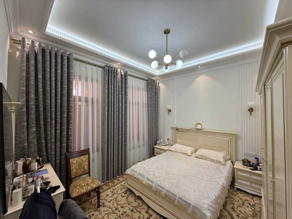 Продаётся дом в центре города 10 соток со всеми удобствами ТОРОПИТЕСЬ