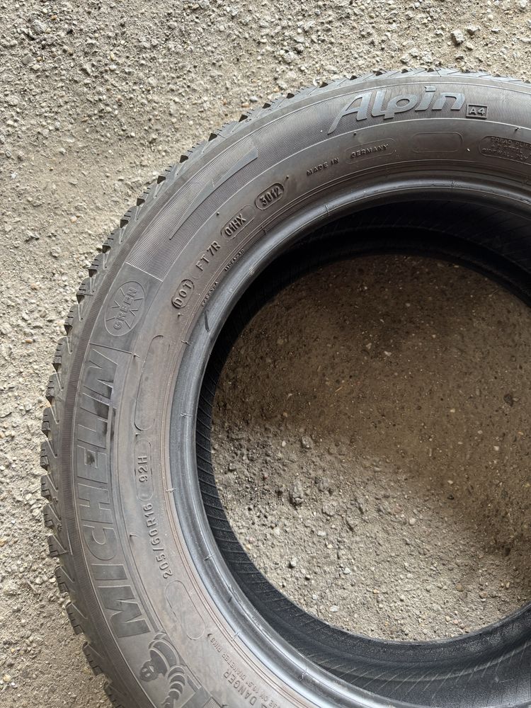 2x 205/60/16 m+s MICHELIN , profil foarte bun