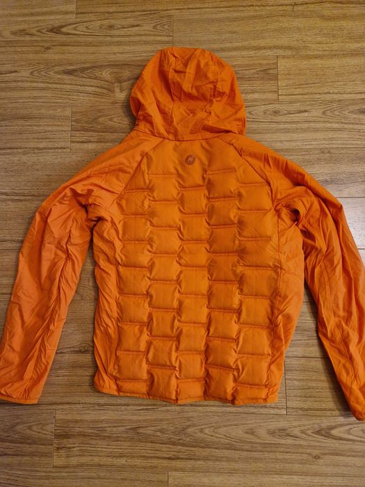 Geaca puf Marmot, masura S, salewa, mammut,arcteryx, columbia,haglofs