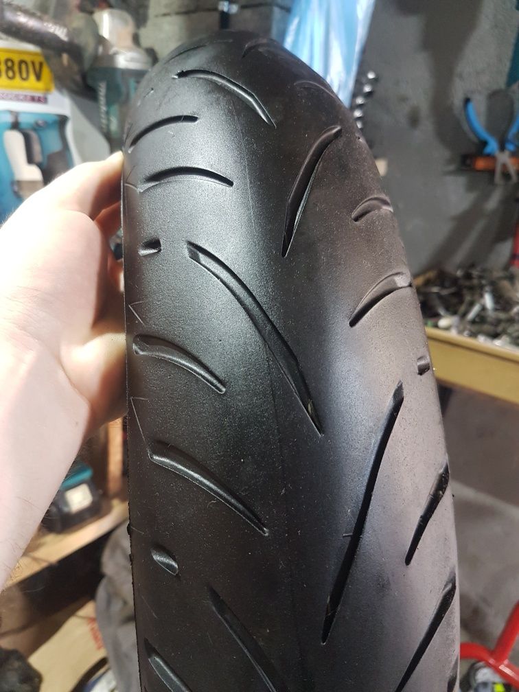 Michelin 120 70 ZR 17 / Bridgestone 120 70 17