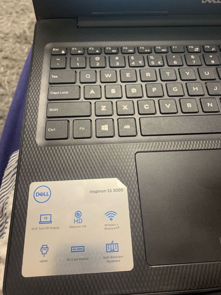 Laptop Dell procesor i3