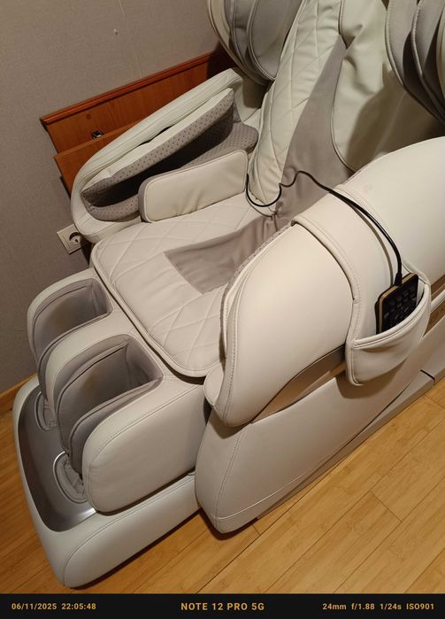 Масажен стол "Komoder" RK8903S, нов, кожен, лукс