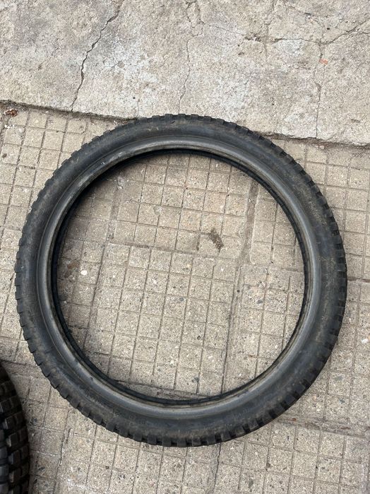 Кросови гуми за мотор