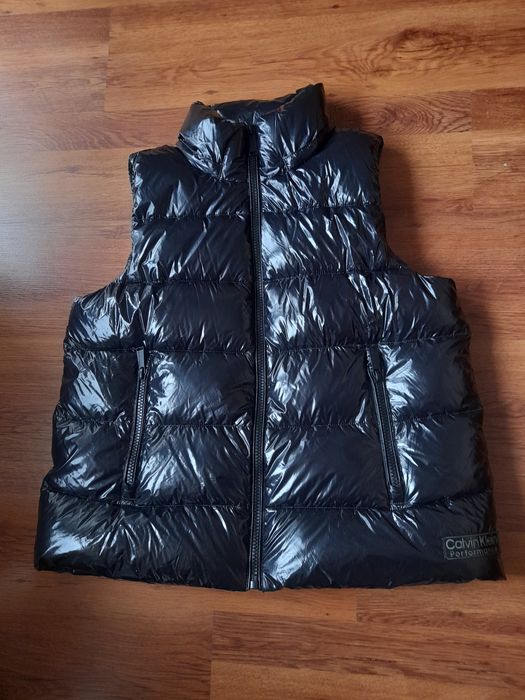 Calvin Klein performance мъжки елек L размер.