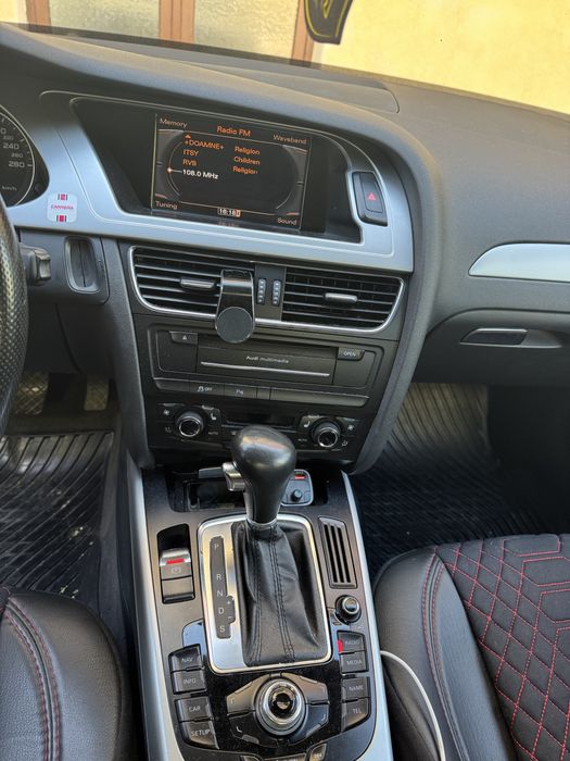 Audi a4 b8 2011.