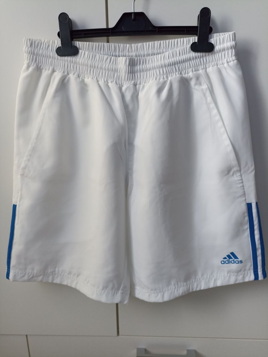 Short Adidas - 100 Lei