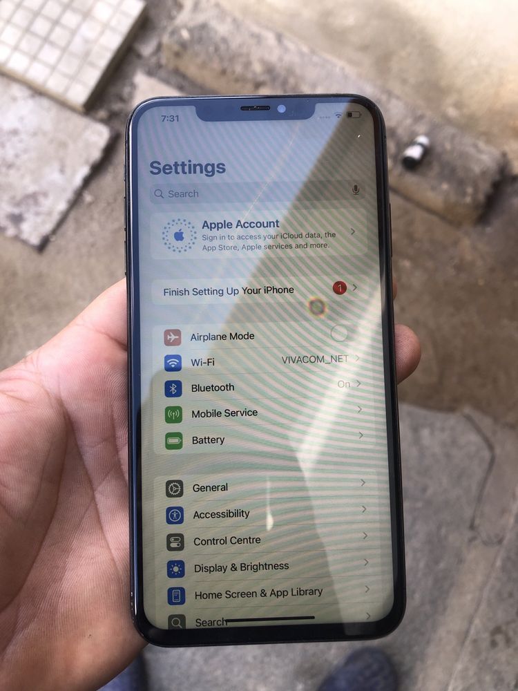 Iphone XS Max 64 GB чист iCloud