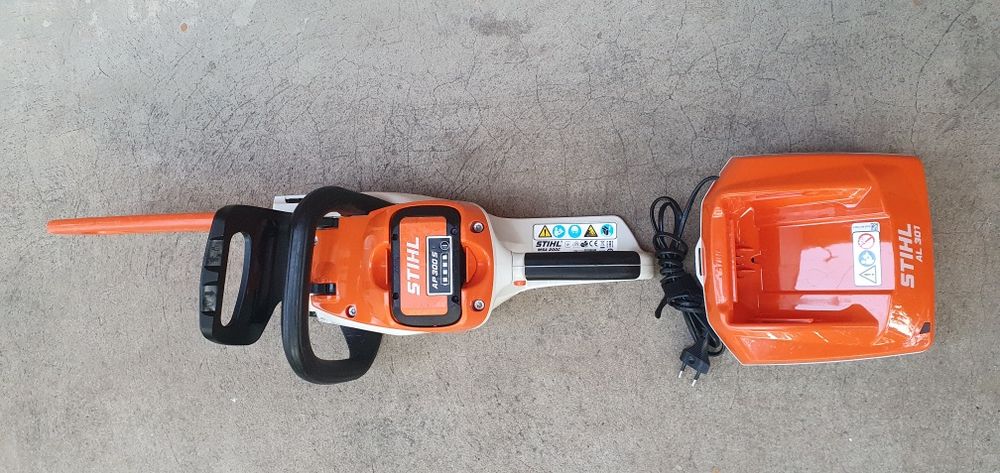 Drujba stihl originala pe baterie. Model MSA 200 C.