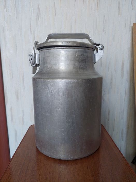 Продам бидон алюминиевый