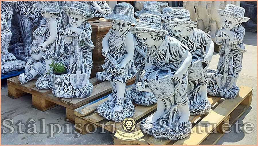 Statui ornament, din beton,  pentru curte și grădină.
