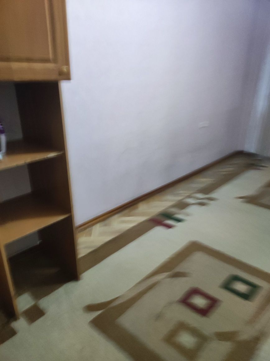 сдам квартиру 4комнатную срочна Чиланзар 24