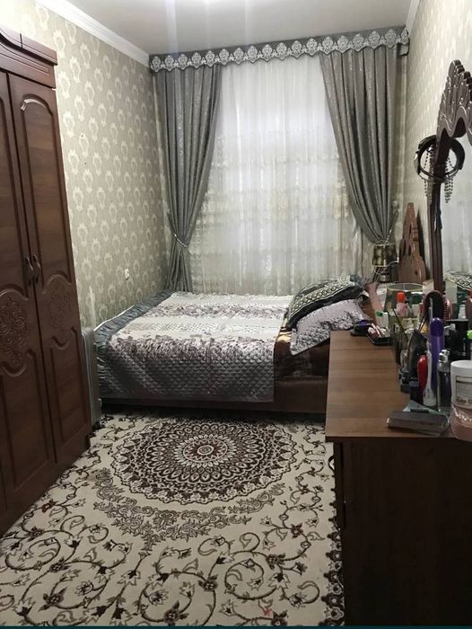 Юнусобод 15кв 2/1/4 Сотилади