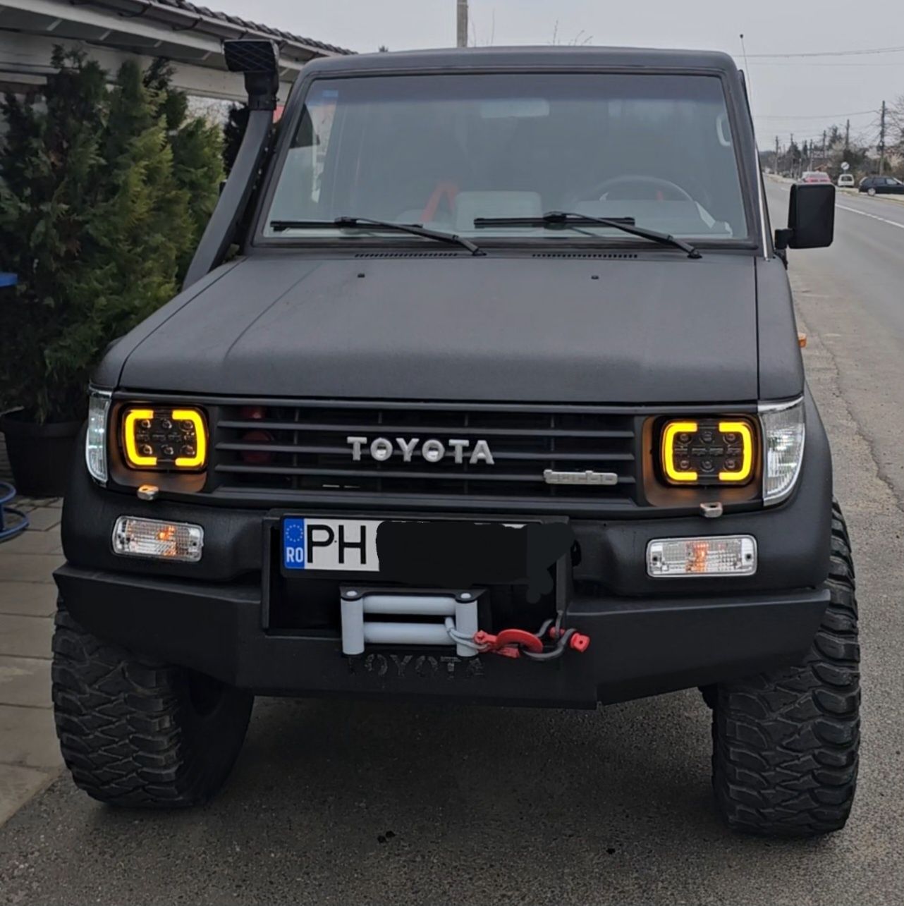 Toyota Land Cruiser LJ70 / J7 2.4 D, restaurata, turbo BMW, blocant