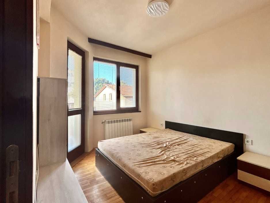 Дава се под наем Тристаен апартамент в Пловдив, Южен - 100 кв.м за 425 € - Снимка #5