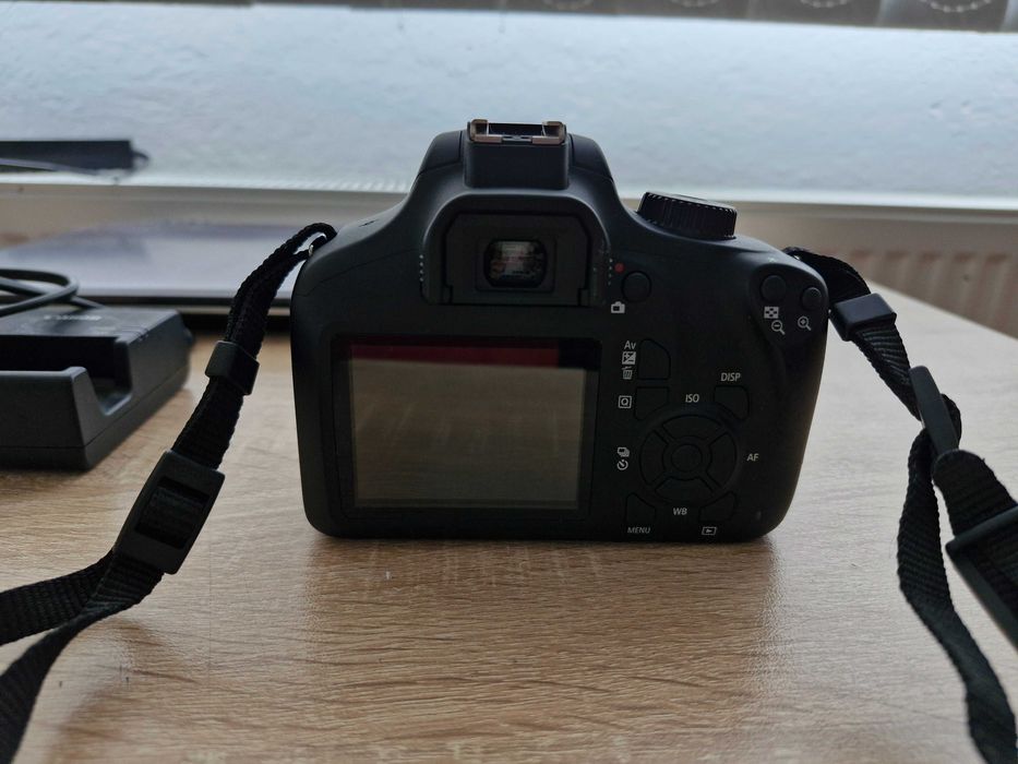 Фотоапарат Canon eos 4000D