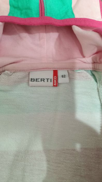 Trening fetițe și o bluziță Oliver. Mărimea  62