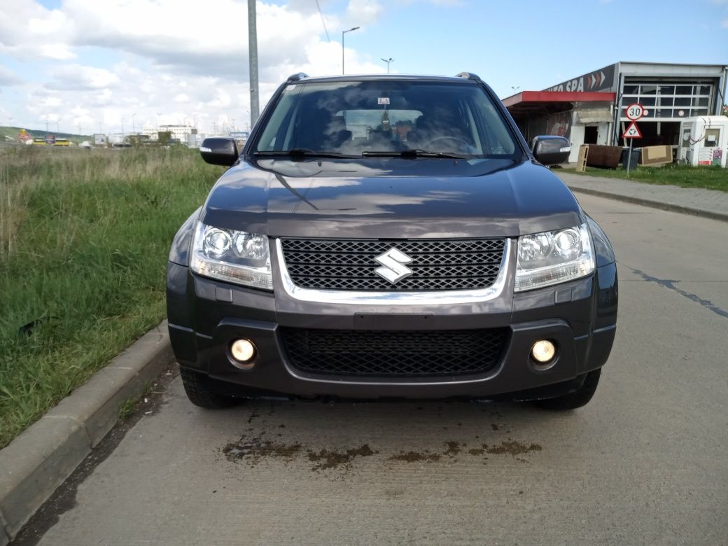 Vând Suzuki grand Vitara xc30