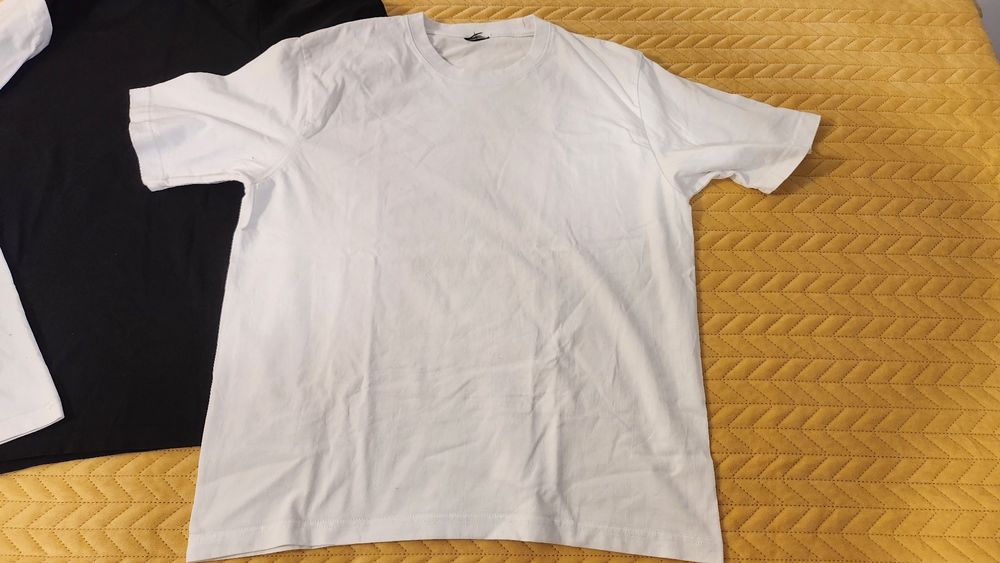 Pachet 3 tricouri albe și negru