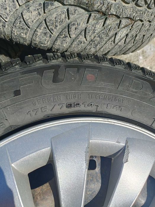 Зимни Гуми с Джанти 14" 5х100 Skoda Seat VW Audi