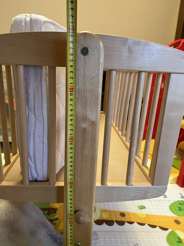 Patut bebe cu leganare (balansoar), lemn, 90x40 cm, saltea, lenjerie