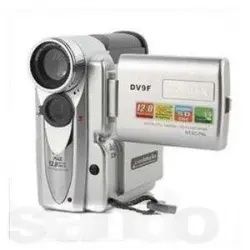 Продам цифровую камеру Sony DV9 F
