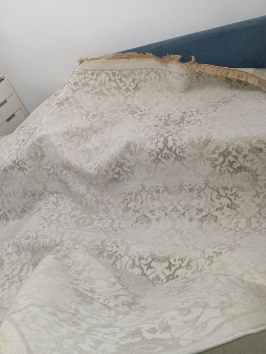 Продам ковер б,у 2,5/4 м