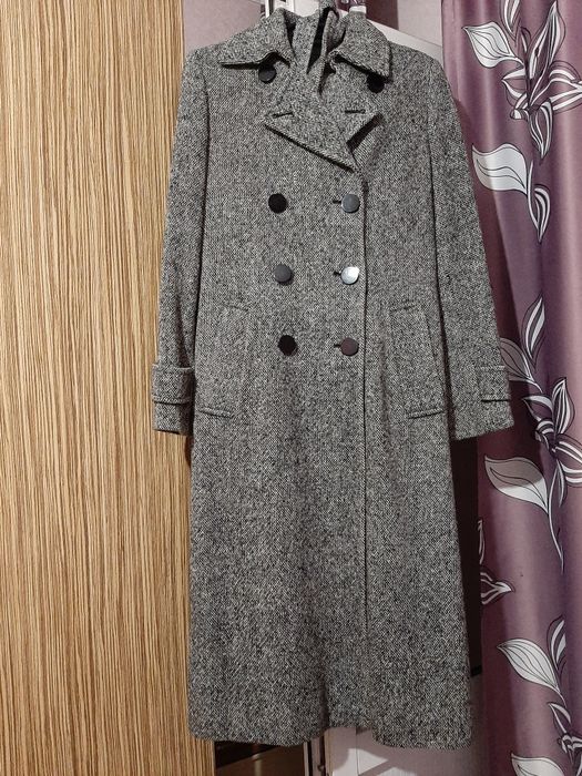 Пальто с подкладом в отличном состоянии