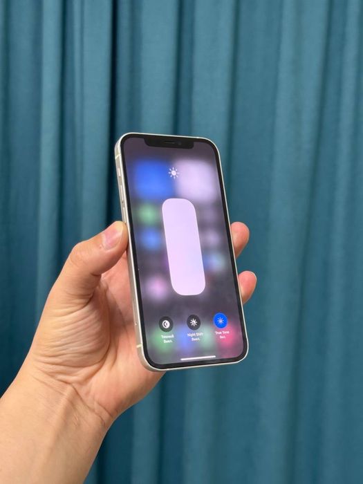 Айфон 12 сатылады