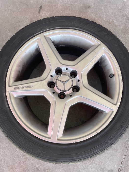 235/45/17 Гуми с джанти