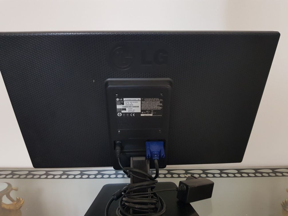Monitoare PC, Samsung si LG