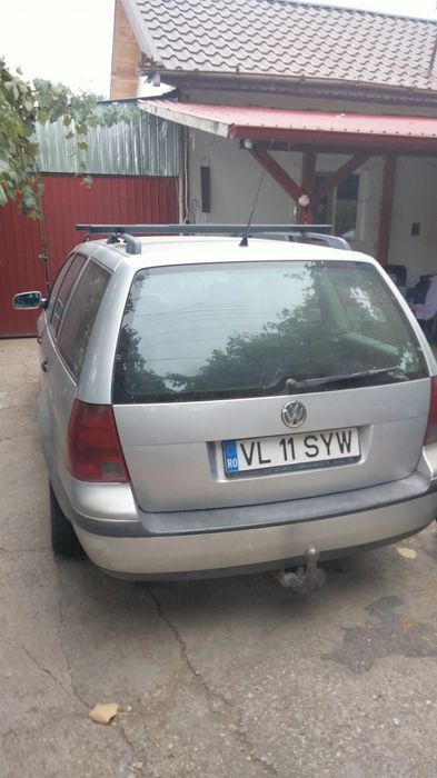 Vând Volkswagen golf 4