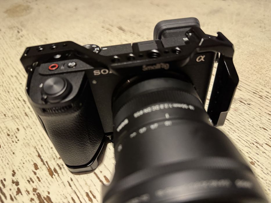 Фотоапарат Sony A6700 ползван веднъж