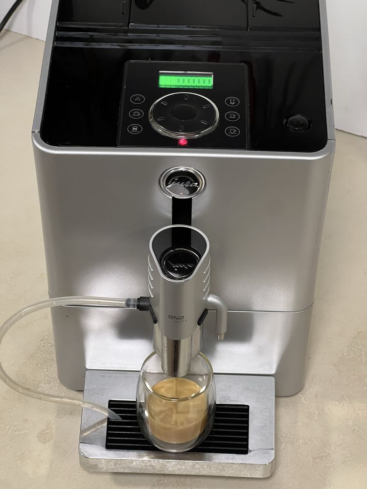 Кафемашина кафе автомат jura ena micro 9 с гаранция