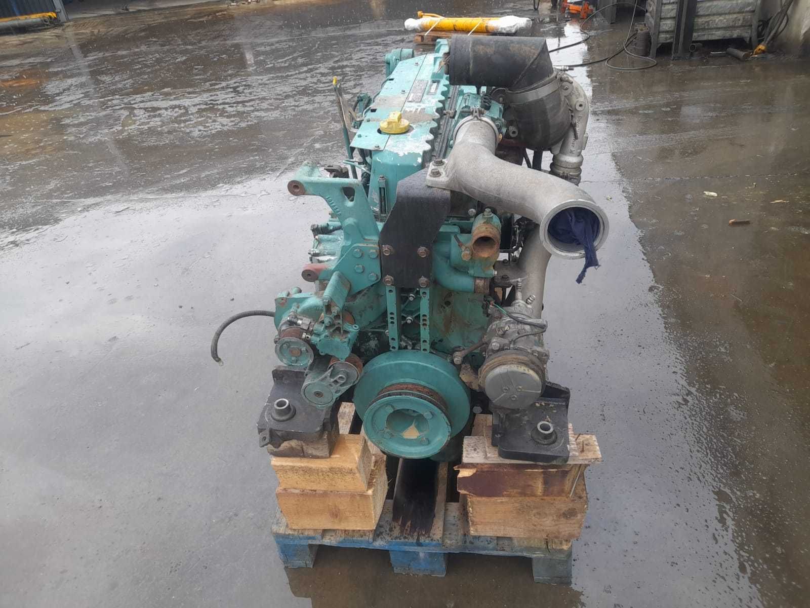 Motor Volvo D7E EBE 3 pentru excavator pe senile Volvo 240 C