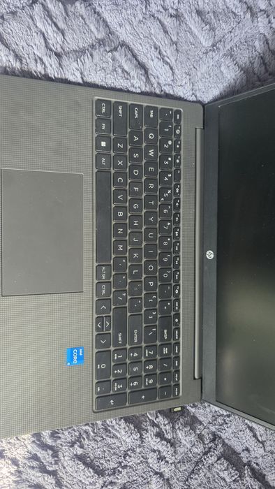 Leptop hp i5 nou