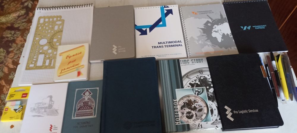 Ежедневники, блокноты новые, офицерская линейка, ручки