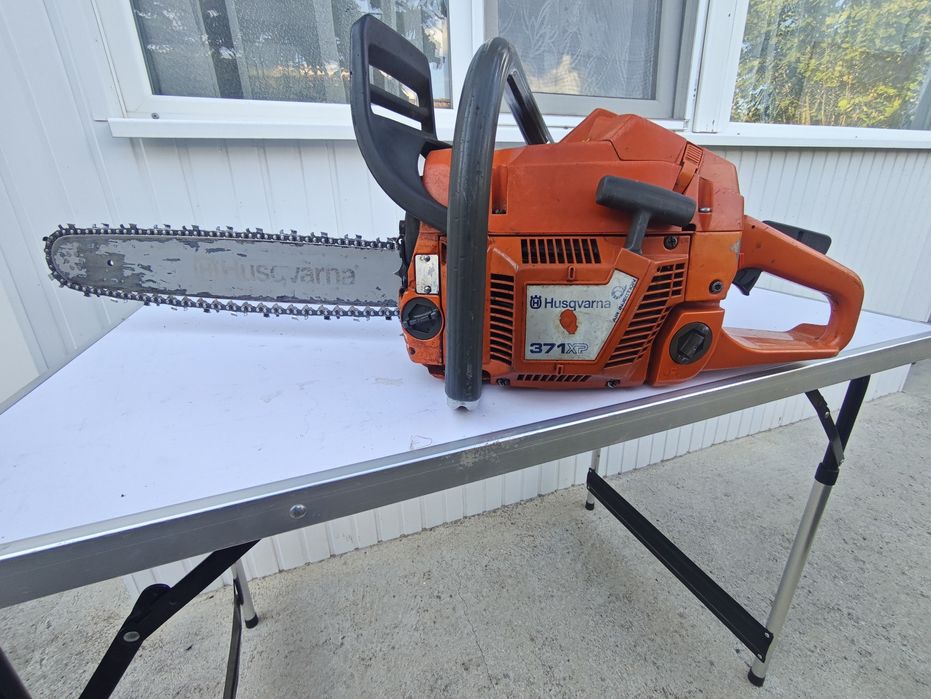 HUSGUVARNA 371 Professional