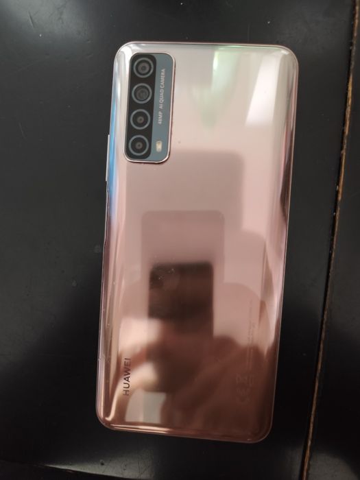 Продавам HUAWEI P smart 2021
