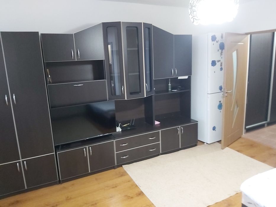 Garsoniera moderna in Craiovie / Kaufland