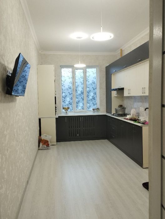 Продается 2 комнатная квартира. Мирзо Улугбекский район. Карасу-6