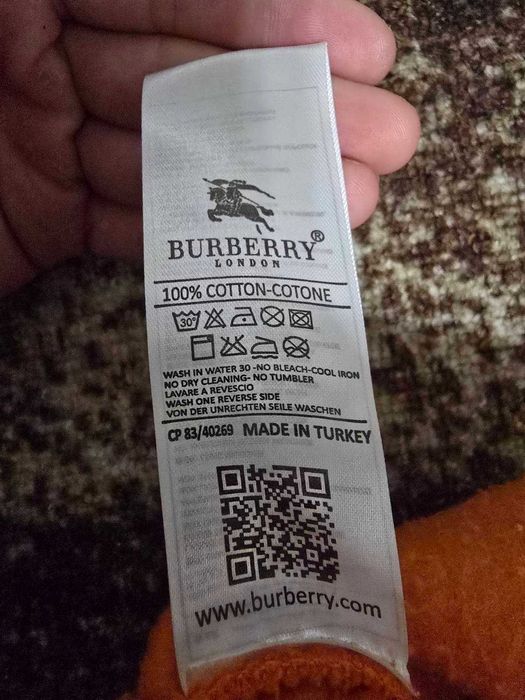 Burberry оранжев суитшърт