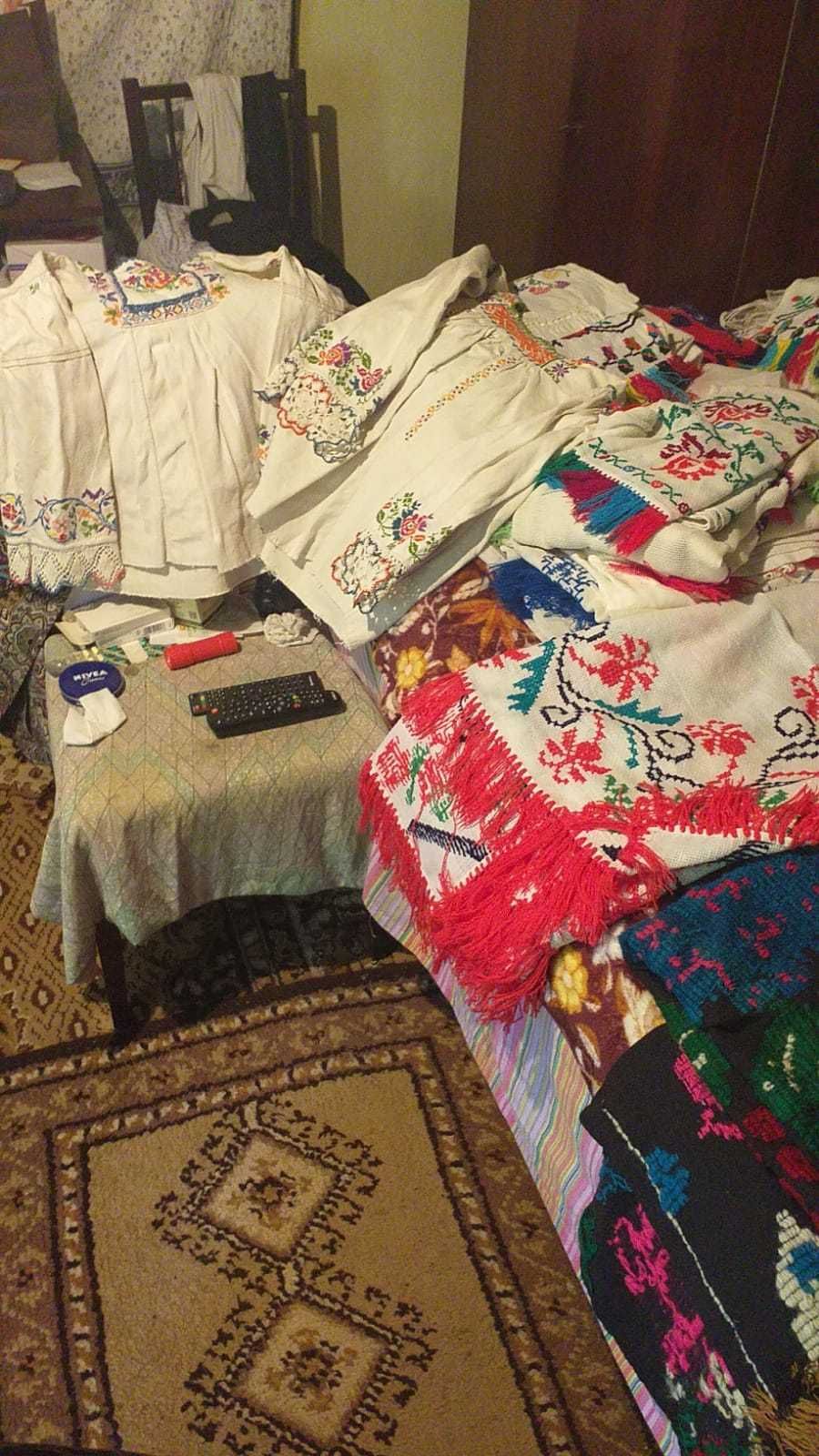 ii, cearceafuri, fete masa, prosoape, covoare traditionale
