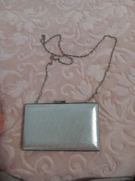 Официална сребриста чанта