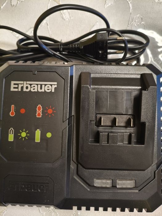 Încărcător 18v ultrarapid Erbauer EFC 18-Li