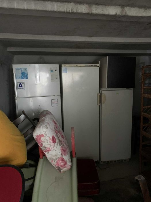 хладилник с фризер и 2 фризера